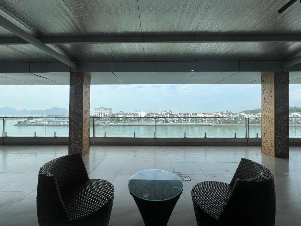 Moon Halo Hotel Ha Long Esterno foto