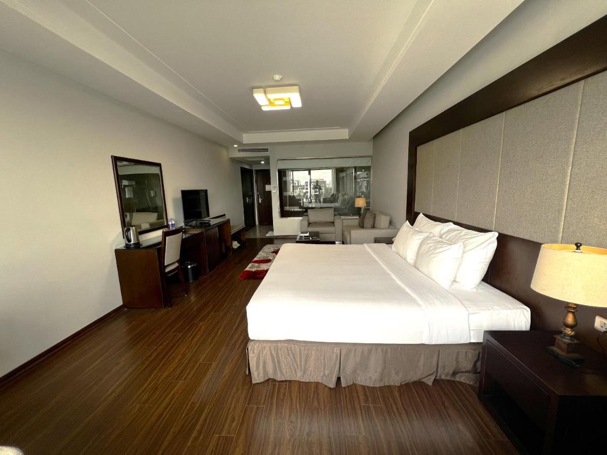 Moon Halo Hotel Ha Long Esterno foto